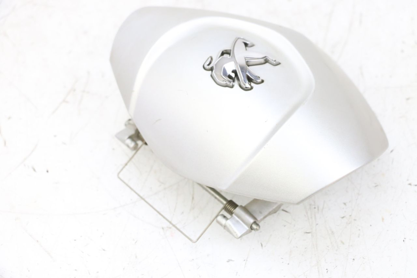 photo de TAPA MANILLAR PEUGEOT SATELIS 125 (2013 - 2018) - Detalle de la pieza