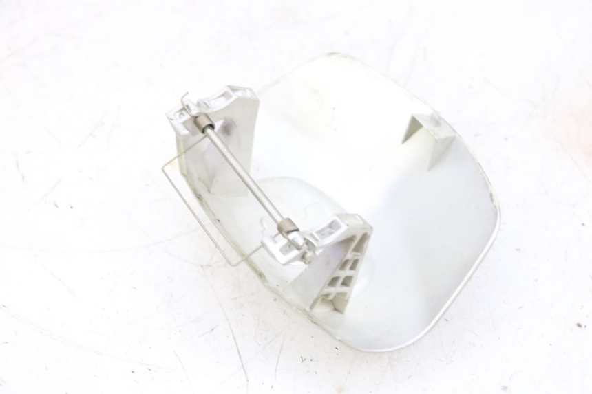 photo de TAPA MANILLAR PEUGEOT SATELIS 125 (2013 - 2018) - Primer plano técnico