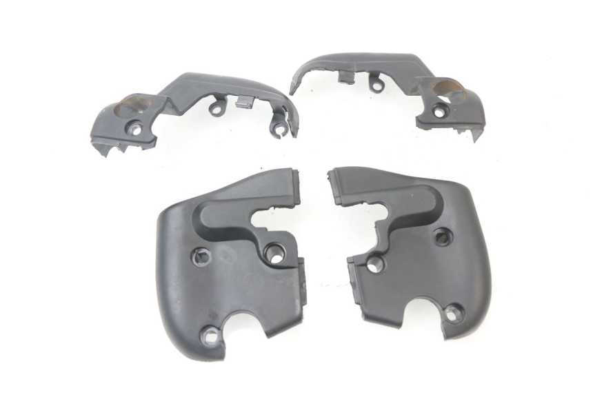 photo de TAPA MANILLAR APRILIA SCARABEO GT 125 (1999 - 2007) - Estado de la superficie y material