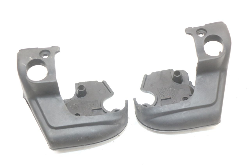 photo de TAPA MANILLAR APRILIA SCARABEO GT 125 (1999 - 2007) - Vista principal