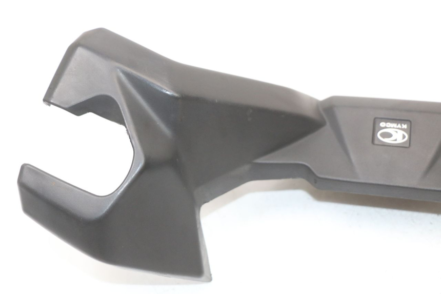 photo de TAPA MANILLAR KYMCO SUPER 8 4T 50 (2021 - 2024) - Primer plano técnico