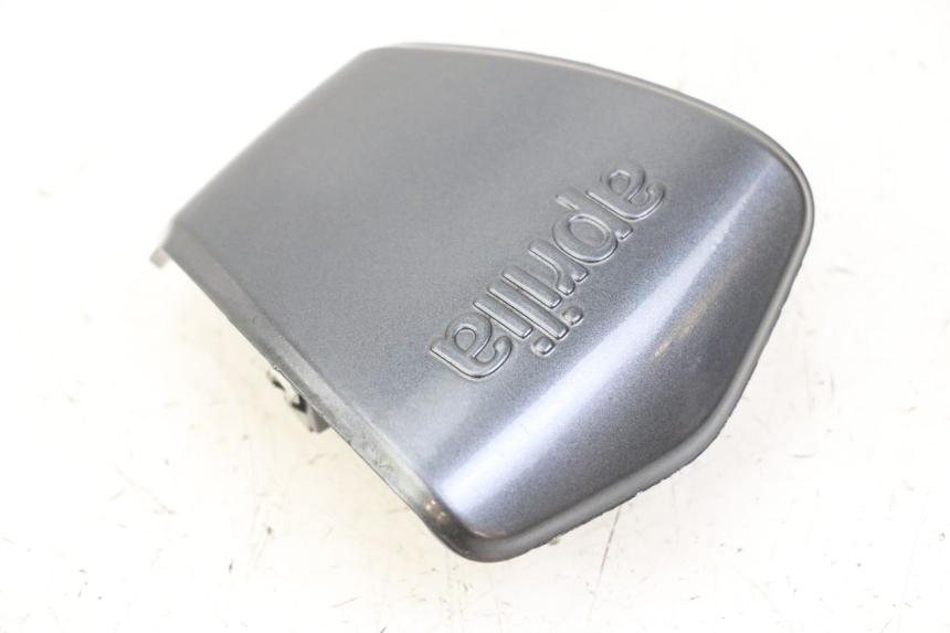 photo de CUBIERTA DEL MANILLAR APRILIA SXR 50 (2021 - 2023) - Primer plano técnico