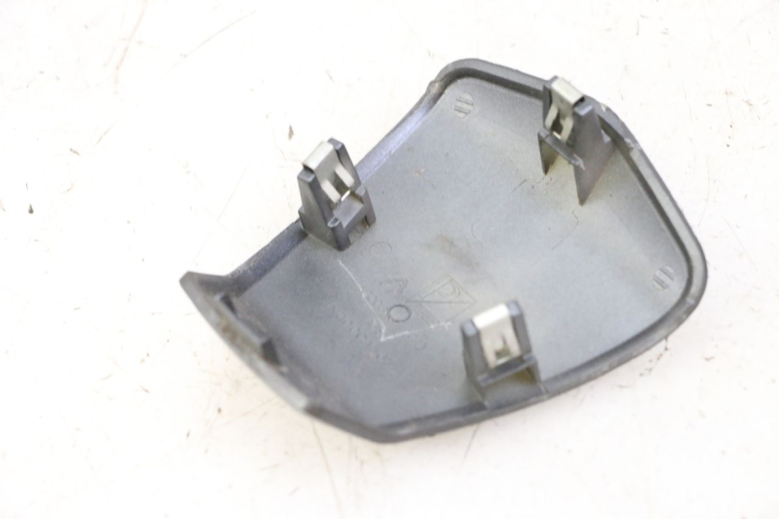 photo de CUBIERTA DEL MANILLAR APRILIA SXR 50 (2021 - 2023) - Zoom estado de uso