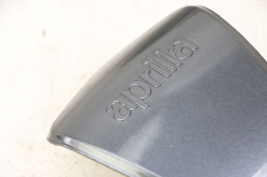 photo de CUBIERTA DEL MANILLAR APRILIA SXR 50 (2021 - 2023) - Primer plano técnico