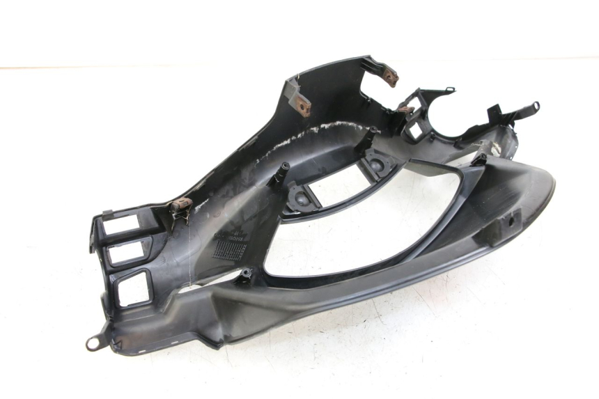 photo de CUBIERTA DEL MANILLAR YAMAHA XMAX X-MAX 125 (2006 - 2009) - Detalle de la pieza