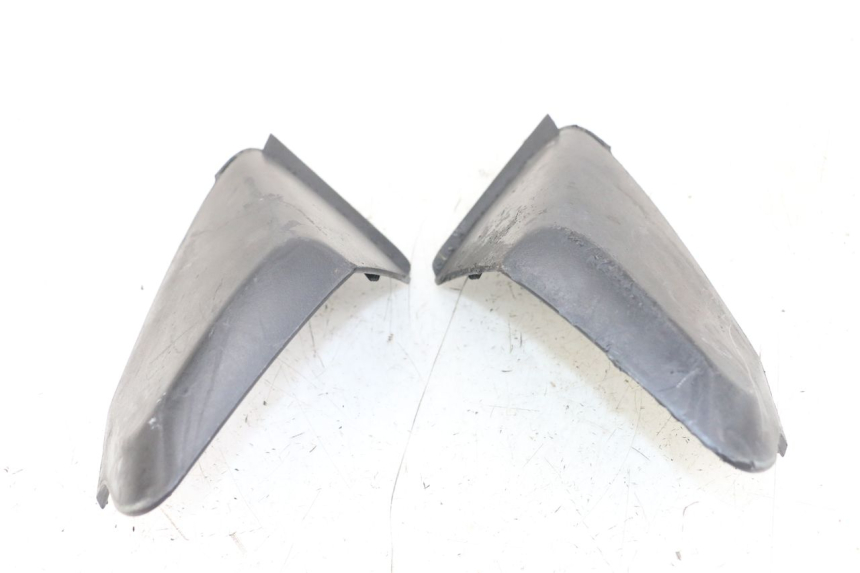 photo de CUBIERTA DEL MANILLAR YAMAHA X-MAX XMAX 250 (2006 - 2009) - Zoom estado de uso