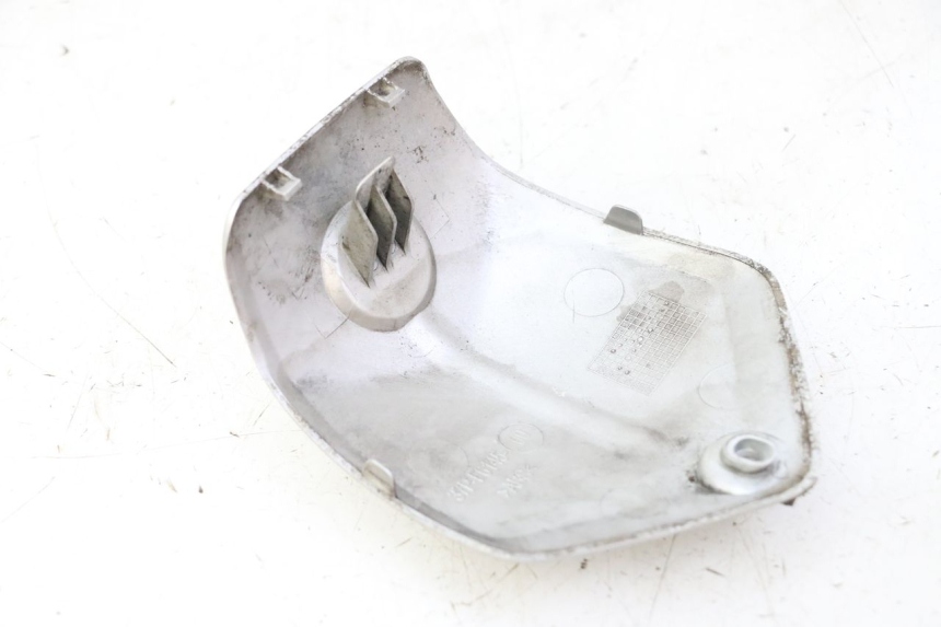 photo de CUBIERTA DEL MANILLAR YAMAHA X-MAX XMAX 125 (2010 - 2013) - Detalle de la pieza