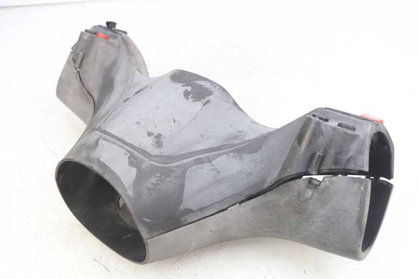 photo de CUBIERTA DEL MANILLAR PIAGGIO X9 EVOLUTION 125 (2003 - 2007) - Primer plano técnico