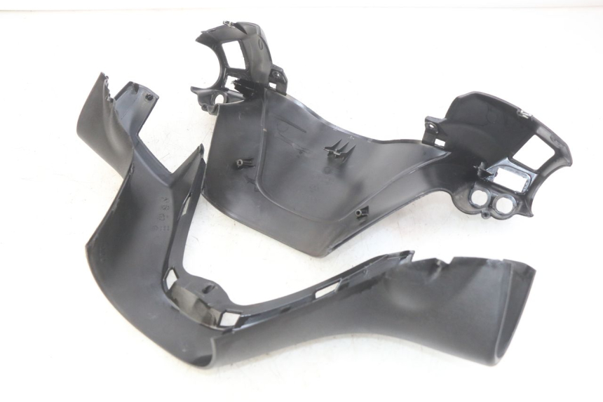 photo de CUBIERTA DEL MANILLAR PIAGGIO XEVO - X EVO 125 (2007 - 2017) - Detalle de la pieza