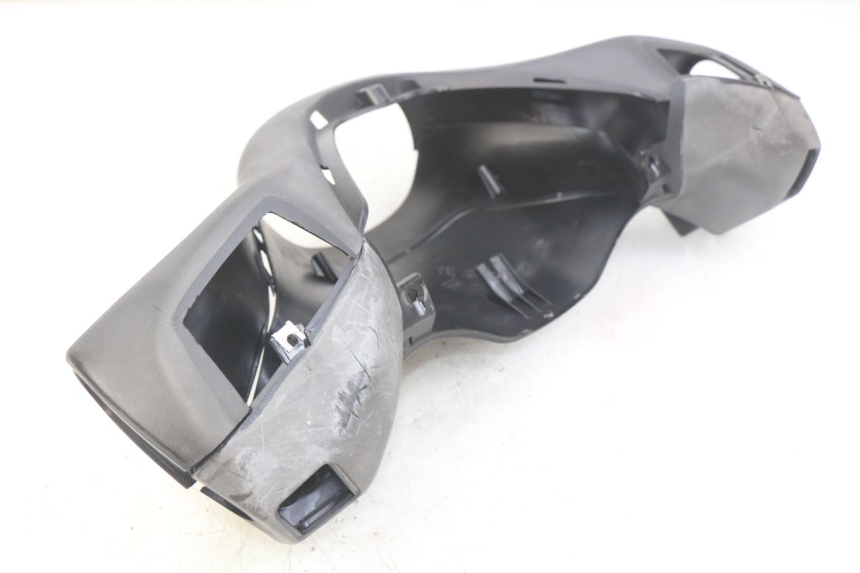 photo de CUBIERTA DEL MANILLAR PIAGGIO XEVO - X EVO 125 (2007 - 2017) - Detalles de los puntos de fijación