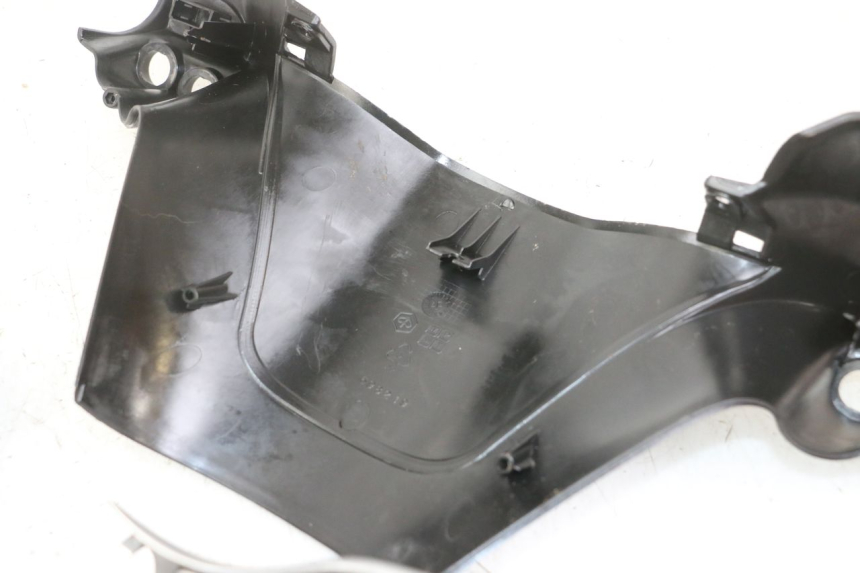 photo de CUBIERTA DEL MANILLAR PIAGGIO XEVO - X EVO 125 (2007 - 2017) - Primer plano de alta resolución