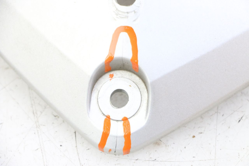 photo de CUBIERTA DEL MANILLAR YAMAHA X-MAX XMAX ABS 250 (2010 - 2014) - Primer plano técnico