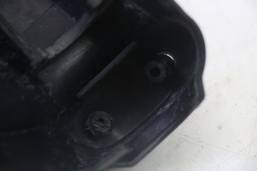 photo de TAPA MANILLAR YAMAHA YFM R RAPTOR 250 (2008 - 2014) - Detalles de los puntos de fijación