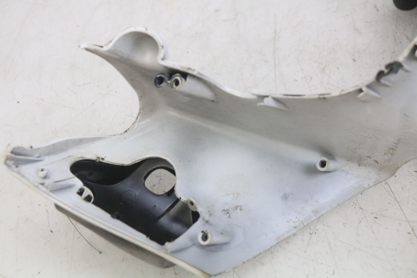photo de CUBIERTA DEL MANILLAR PIAGGIO ZIP 2T 50 (2009 - 2019) - Ángulo de visión alternativo