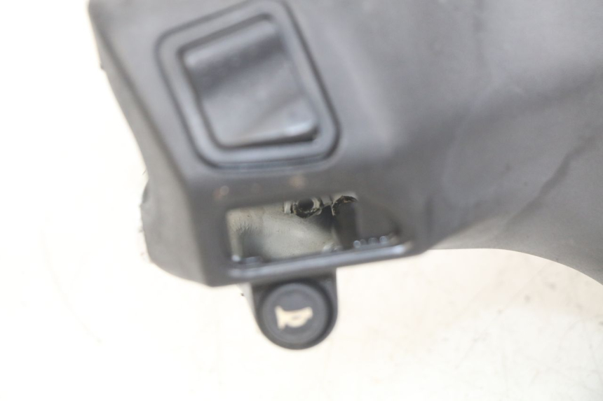 photo de CUBIERTA DEL MANILLAR PIAGGIO ZIP 2T 50 (2009 - 2019) - Vista general del producto