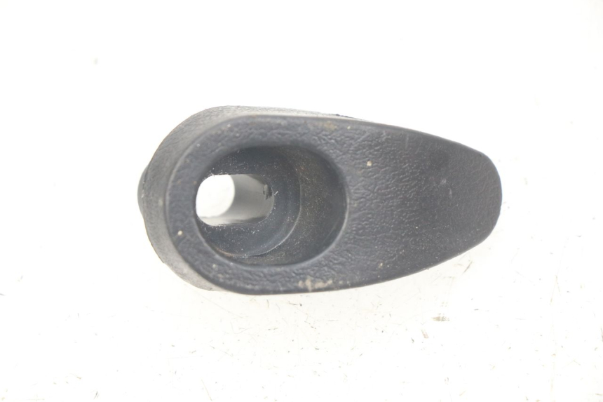 photo de GANCHO BOLSA TNT MOTOR BOSTON 4T 50 (2018 - 2025) - Detalle de la pieza