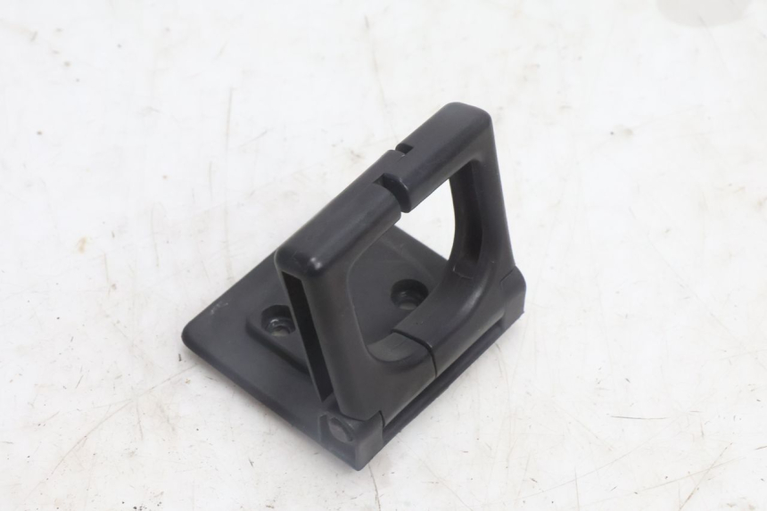 photo de GANCHO DE BOLSA PEUGEOT CITYSTAR 125 (2011 - 2017) - Primer plano técnico