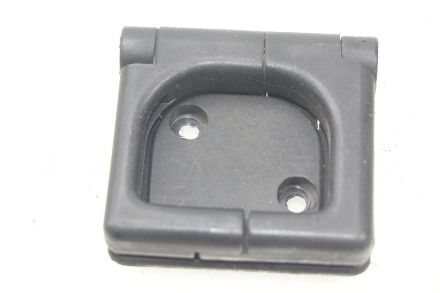 photo de GANCHO DE BOLSA PEUGEOT CITYSTAR 50 (2013 - 2017) - Zoom estado de uso