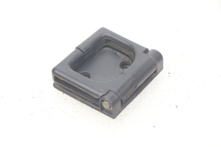 photo de GANCHO DE BOLSA PEUGEOT CITYSTAR 50 (2013 - 2017) - Zoom estado de uso