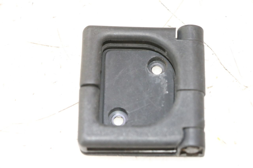 photo de GANCHO BOLSA PEUGEOT ELYSTAR 50 (2002 - 2014) - Zoom estado de uso