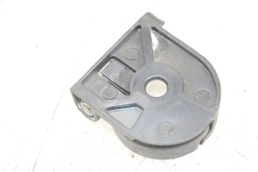 photo de GANCHO DE BOLSA SYM FIDDLE 3 III 125 (2014 - 2020) - Detalle de la pieza