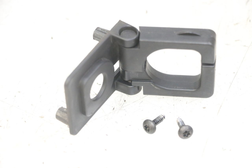 photo de GANCHO BOLSA PEUGEOT KISBEE 2T 50 (2018 - 2022) - Detalle de la pieza