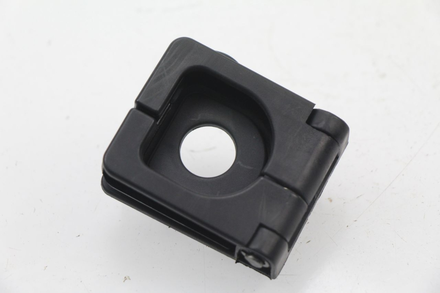 photo de GANCHO DE BOLSA PEUGEOT KISBEE 4T 50 (2018 - 2022) - Vista principal