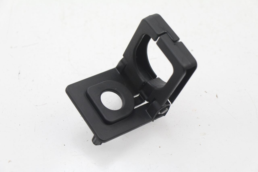 photo de GANCHO DE BOLSA PEUGEOT KISBEE 4T 50 (2018 - 2022) - Detalle de la pieza