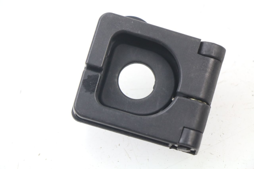 photo de GANCHO DE BOLSA PEUGEOT KISBEE 4T 50 (2010 - 2017) - Zoom estado de uso