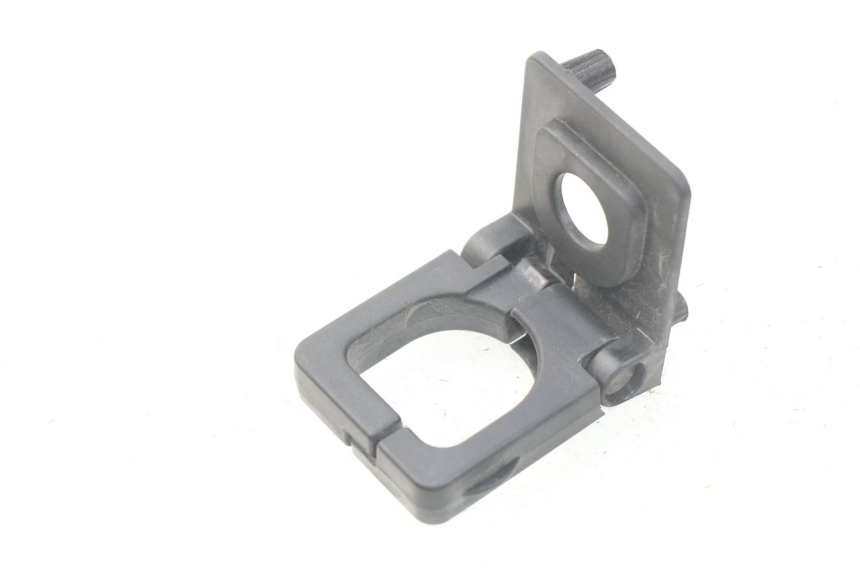 photo de GANCHO DE BOLSA PEUGEOT KISBEE 4T 50 (2018 - 2022) - Vista principal