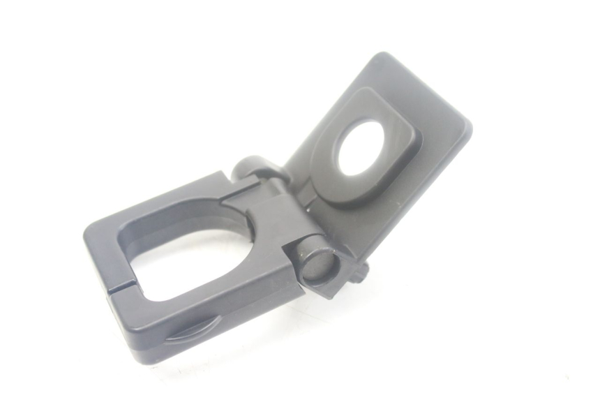 photo de GANCHO DE BOLSA PEUGEOT KISBEE 4T 50 (2010 - 2017) - Otra perspectiva