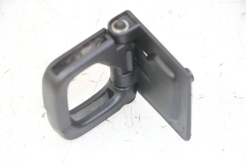 photo de GANCHO BOLSA PIAGGIO NRG POWER PUREJET 50 (2018 - 2021) - Detalle de la pieza