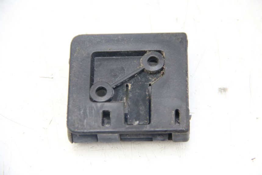 photo de GANCHO DE BOLSA HONDA PES PS I 125 (2006 - 2012) - Zoom estado de uso