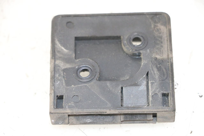 photo de GANCHO DE BOLSA PEUGEOT CITYSTAR 50 (2013 - 2017) - Zoom estado de uso