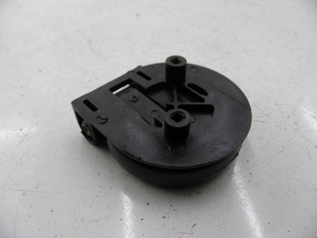 photo de GANCHO BOLSA PIAGGIO MP3 RL 125 (2008 - 2009) - Zoom estado de uso