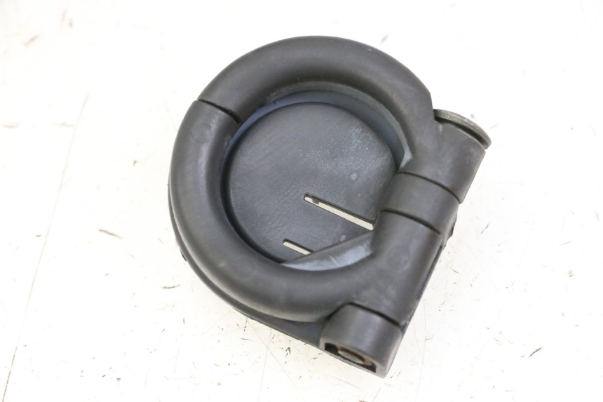 photo de GANCHO DE BOLSA PIAGGIO VESPA S 2T 50 (2007 - 2014) - Zoom estado de uso