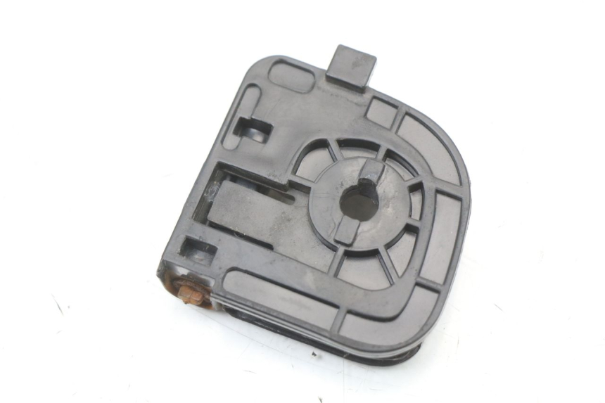 photo de GANCHO DE BOLSA JM MOTORS SANTANA 50 (2014 - 2023) - Otra perspectiva