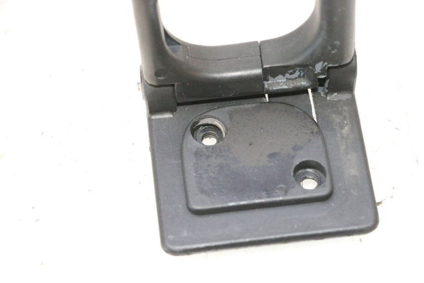 photo de GANCHO DE BOLSA PEUGEOT SATELIS COMPRESSOR K15 125 (2006 - 2009) - Detalle de la pieza