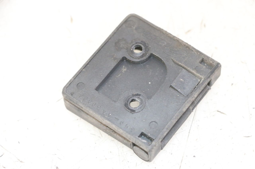 photo de GANCHO BOLSA PEUGEOT SATELIS 125 (2013 - 2018) - Zoom estado de uso