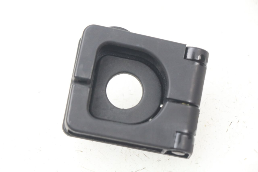 photo de GANCHO BOLSA PEUGEOT SPEEDFIGHT 3 AIR 50 (2009 - 2015) - Detalle de la pieza