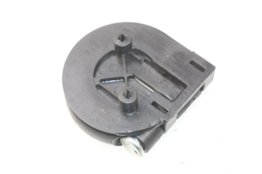 photo de GANCHO DE BOLSA APRILIA SR 2T 50 (2012 - 2017) - Zoom estado de uso