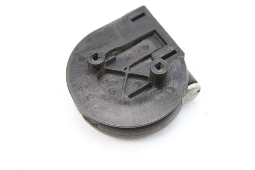 photo de GANCHO DE BOLSA APRILIA SR 2T 50 (2012 - 2017) - Detalle de la pieza