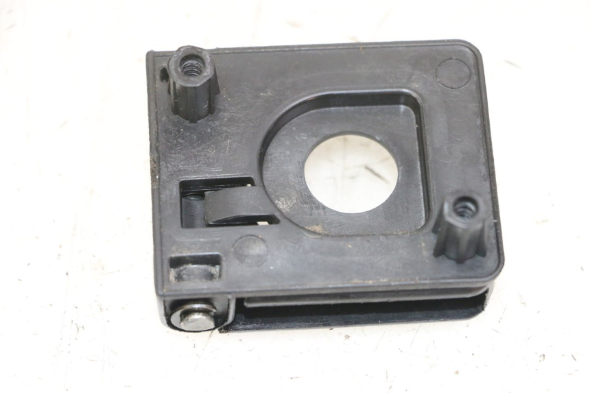 photo de GANCHO BOLSA PEUGEOT STREETZONE I 2T 50 (2018 - 2020) - Detalle de la pieza