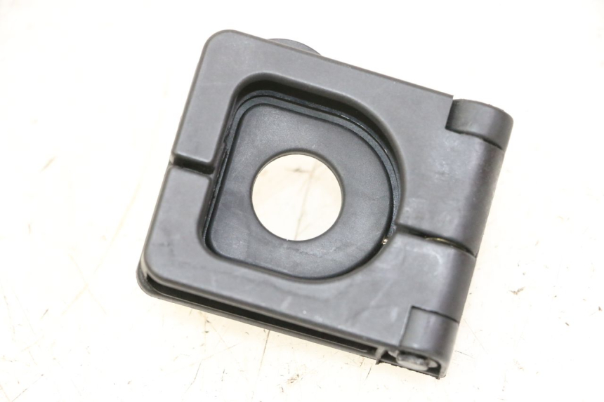 photo de GANCHO BOLSA PEUGEOT STREETZONE I NAKED 2T 50 (2018 - 2020) - Zoom estado de uso