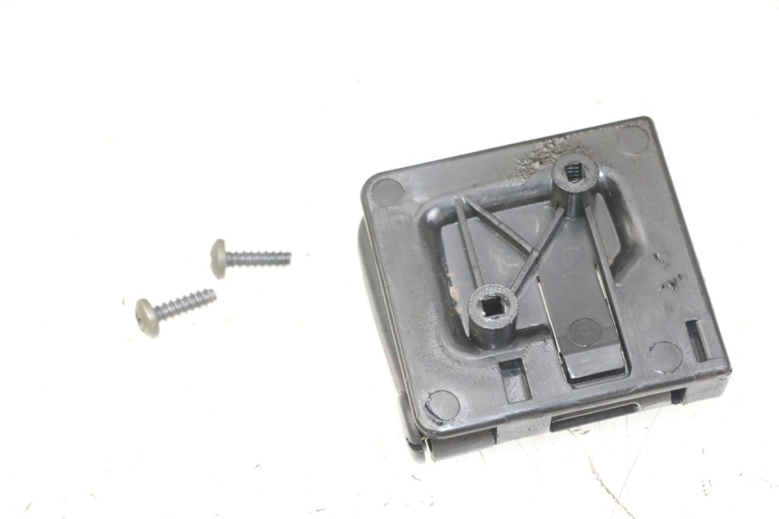 photo de GANCHO DE BOLSA APRILIA SXR 50 (2021 - 2023) - Zoom estado de uso