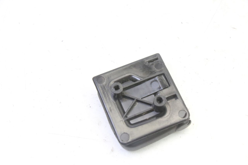 photo de GANCHO DE BOLSA APRILIA SXR 50 (2021 - 2023) - Zoom estado de uso