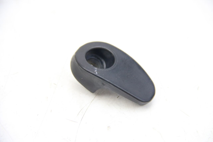 photo de GANCHO DE BOLSA PEUGEOT TWEET 4T 50 (2010 - 2014) - Detalle de la pieza