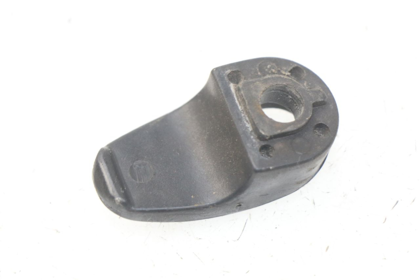 photo de GANCHO DE BOLSA PEUGEOT TWEET 125 (2010 - 2017) - Detalle de la pieza