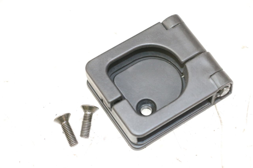 photo de GANCHO DE BOLSA PEUGEOT VIVACITY NEW 4T 50 (2008 - 2017) - Zoom estado de uso