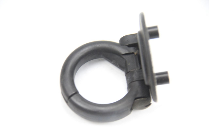 photo de GANCHO DE BOLSA PIAGGIO X9 EVOLUTION 125 (2003 - 2007) - Zoom estado de uso